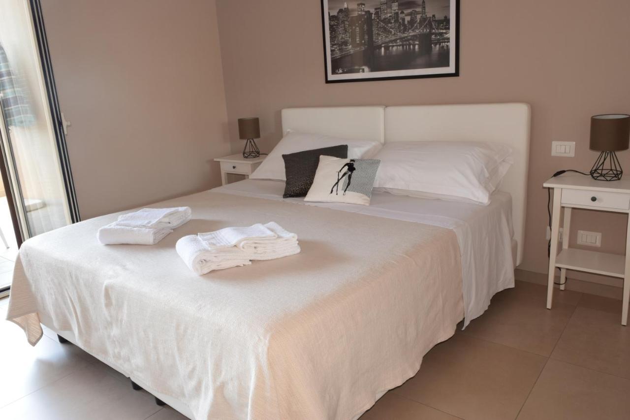 סנטה תרזה די ריבה Casa Vacanze Lombardo מראה חיצוני תמונה