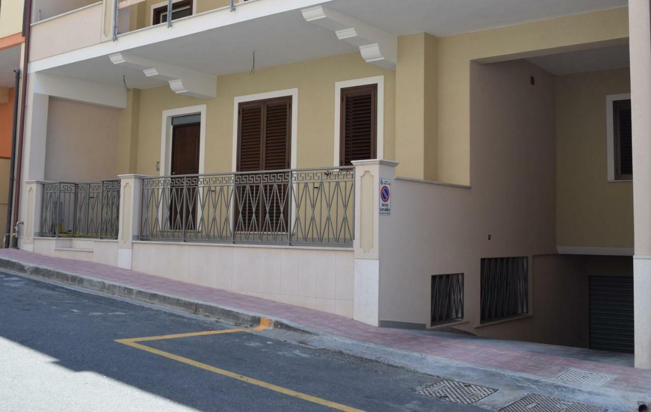 סנטה תרזה די ריבה Casa Vacanze Lombardo מראה חיצוני תמונה